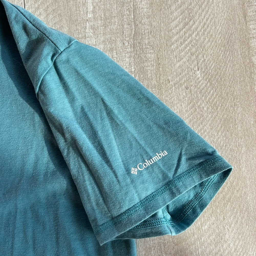 Women’s Columbia Teal Adventure Van  T-Shirt - Picture 2 of 5